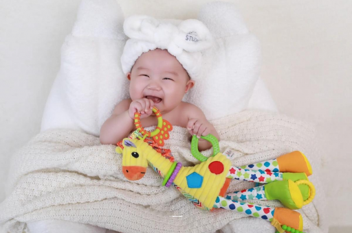 澄迈1岁宝宝流鼻涕打喷嚏